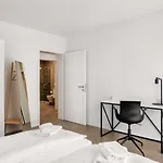 Loctowers A4-1-1 By Interhome לוקרנו